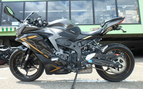 KAWASAKI NINJA ZX-25R ZX250E