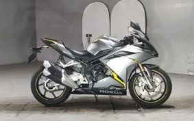 HONDA CBR250RR MC51