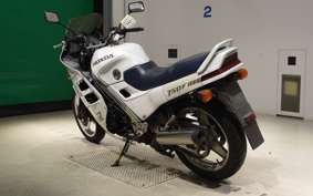 HONDA VFR750F 1988 RC24