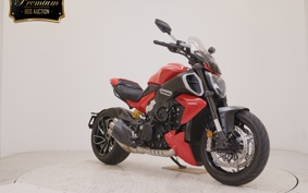 DUCATI DIAVEL V4 2023