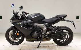 TRIUMPH DAYTONA 660 2024