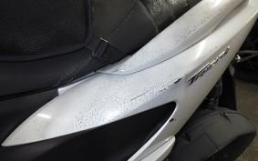 YAMAHA TRICITY 125 1993 SE82J