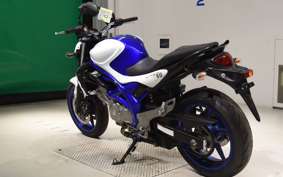SUZUKI GLADIUS 650 2014