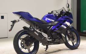 YAMAHA YZF-R15 2011