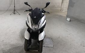 YAMAHA TRICITY 125 SE82J