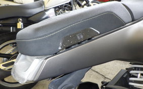 HUSQVARNA SVARTPILEN 125