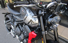 TRIUMPH TRIDENT 660 2021 LGL10U