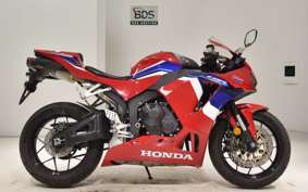 HONDA CBR600RR 2021 PC40