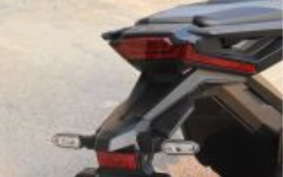 HONDA X-ADV 750 2026 RH21