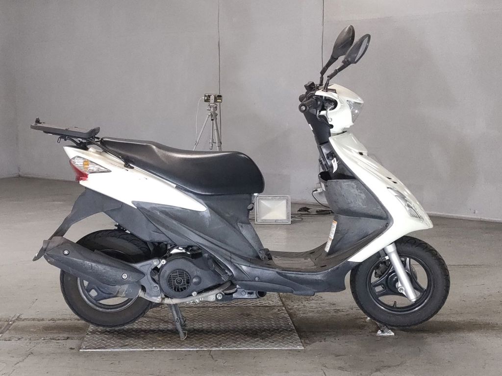 Фото Suzuki ADDRESS V125 с японского аукциона