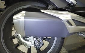 HONDA NM4 VULTUS -01 2018 RC82