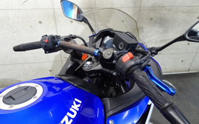 SUZUKI GSX250 R DN11A