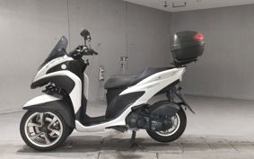 YAMAHA TRICITY 125 SE82J