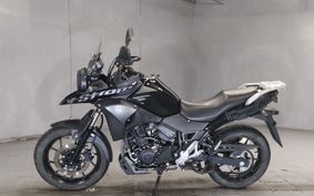SUZUKI V STROM 250 DS11A