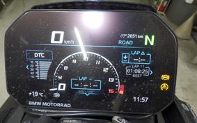 BMW M1000R 2025
