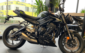 TRIUMPH STREET TRIPLE RS 2025 HDA614