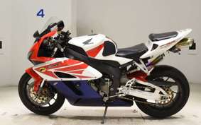 HONDA CBR1000RR 2004 SC57