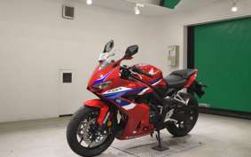 HONDA CBR650R E-Clutch 2025 RH17