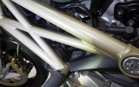 DUCATI MONSTER 696 2013