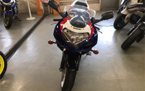 SUZUKI GSX-R750 2001 BD111
