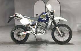 SUZUKI DJEBEL250XC SJ45A
