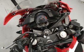 HONDA CBR250R MC41