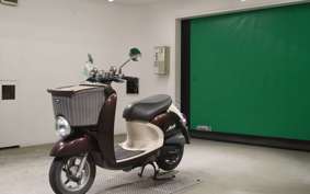 YAMAHA VINO 50 Molfe 2024 SA37J