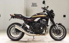 KAWASAKI Z900RS 2025 ZR900K