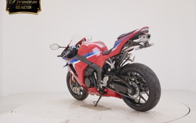 HONDA CBR600RR 2025