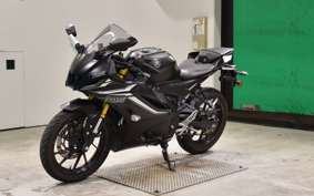 YAMAHA YZF-R15 2022