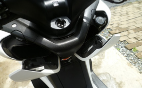 HONDA SILVERWING400GT 2011 NF03