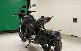 TRIUMPH TRIDENT 660 2022
