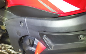 YAMAHA YZF-R6 2004