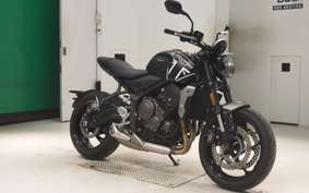 TRIUMPH TRIDENT 660 2022