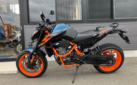 KTM 890 DUKE R 2022 TU940