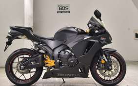HONDA CBR600RR 2024 PC40