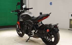 TRIUMPH TRIDENT 660 2023