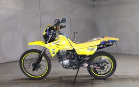 SUZUKI DJEBEL200 SH42A