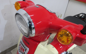 HONDA  SUPER CUB 50 60TH ANNIVERSARY  AA09