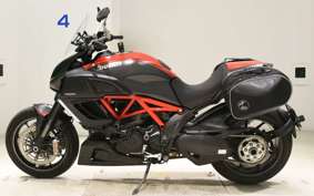 DUCATI DIAVEL Carbon 2013