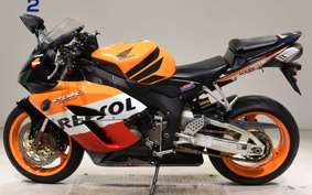 HONDA CBR1000RR 2005