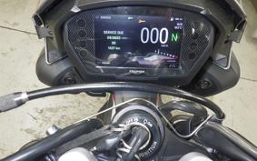 TRIUMPH STREET TRIPLE RS 2021