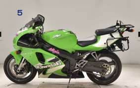 KAWASAKI NINJA ZX-7R 1999