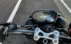 TRIUMPH STREET TRIPLE 765R 2024 HDA614