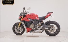 DUCATI ストリート FIGHTER V4S 2018