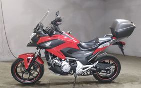 HONDA NC 700 X RC63