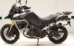 SUZUKI DL1000 ( V-Strom 1000 ) A 2015 VU51A