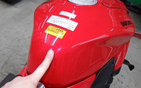 DUCATI STREETFIGHTER V4 S 2025