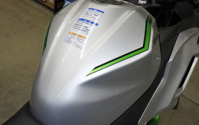 KAWASAKI NINJA7ﾊEVEﾘｯﾄﾞ 2025 CX500A