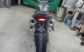 TRIUMPH STREET TRIPLE R 2014
